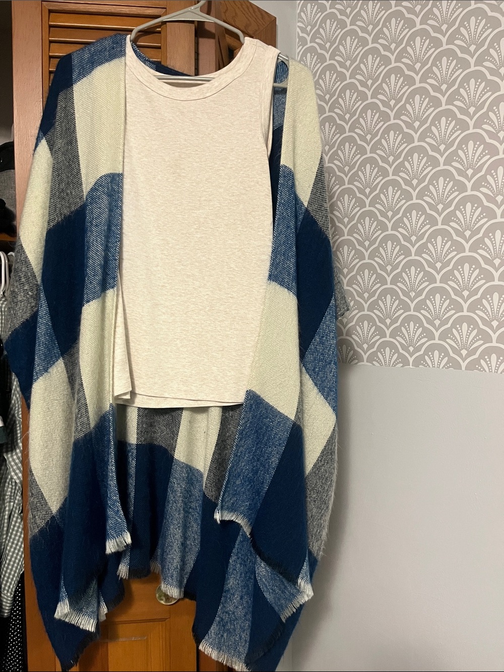 Sonoma Navy & Cream Plaid Open-Front Sweater Shawl